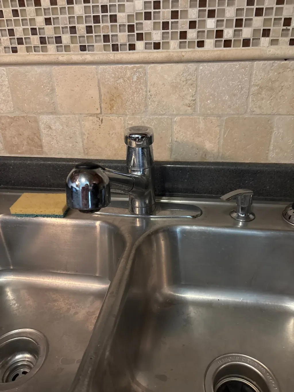 Kitchen pull-out faucet replacement