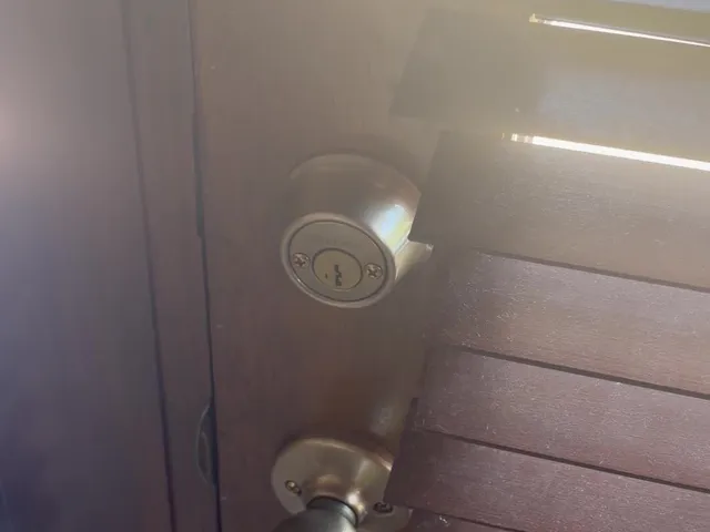 Entry Door Lock and Handle Repair