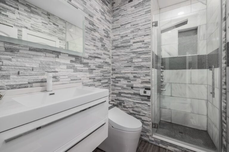 Modern bathroom remodel in Dallas Texas