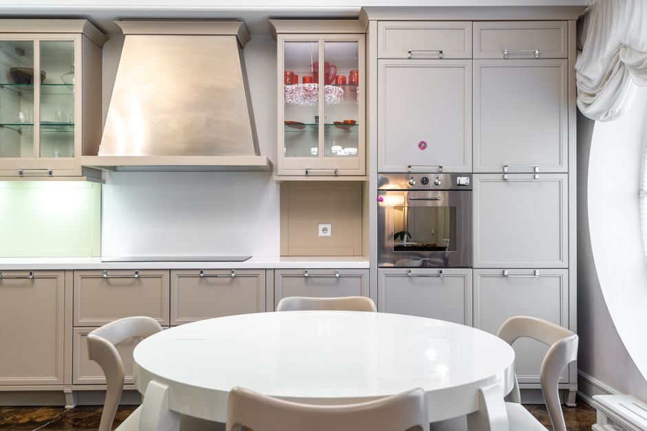Modern kitchen with quartz counters in a Houston home